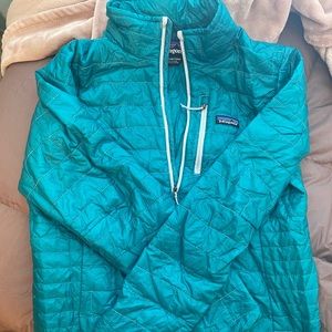 Patagonia quarter zip nano puff